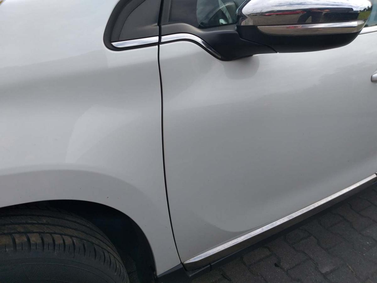 Peugeot 2008 original Tür vorn links KWE Weiß Rohbau Bj.2014